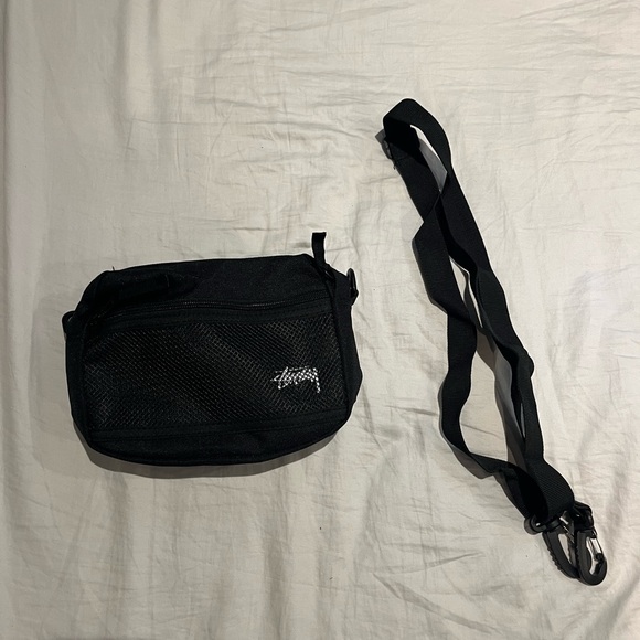 Black Stussy bag wire side crossbody messenger bag - Picture 2 of 6